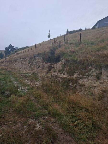 Rural track drainage with cut-off drains and silt traps at Delta Lakes